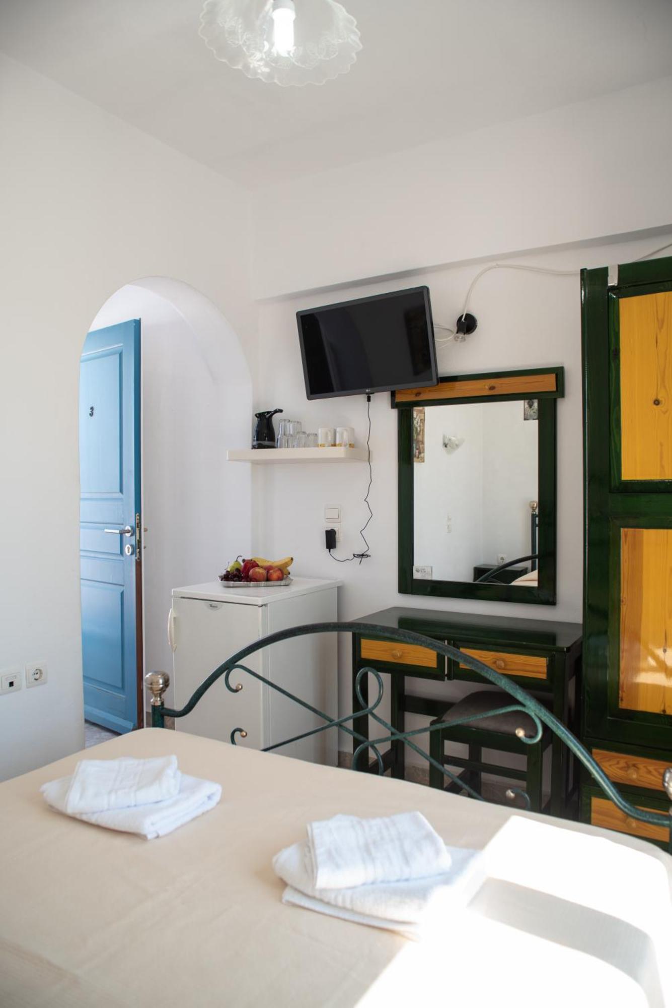 Deep Blue Aparthotel Ájos Prokópios Eksteriør bilde