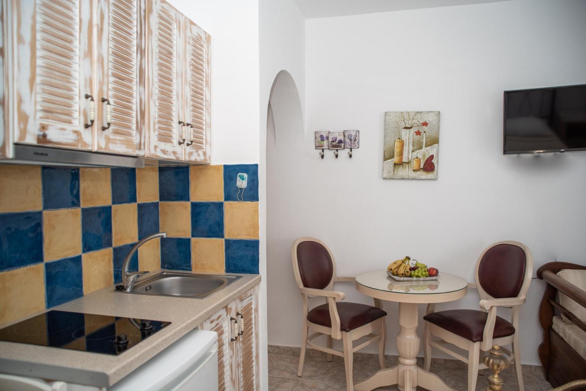 Deep Blue Aparthotel Ájos Prokópios Eksteriør bilde
