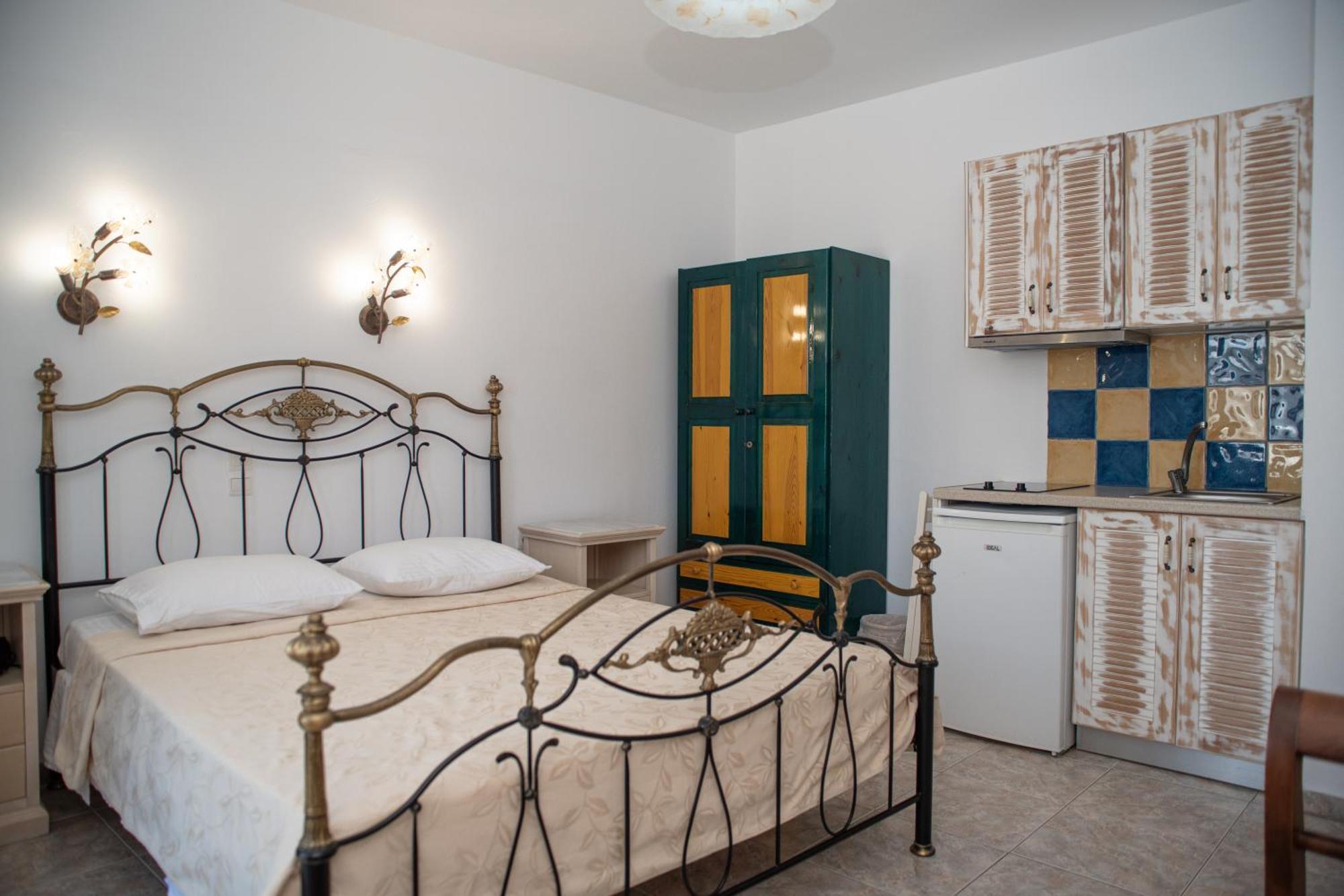 Deep Blue Aparthotel Ájos Prokópios Eksteriør bilde