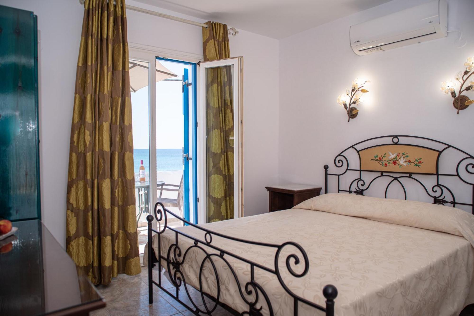 Deep Blue Aparthotel Ájos Prokópios Eksteriør bilde